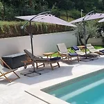 Villa Suzana With Heated Pool And Outdoor Billiards Veprinac